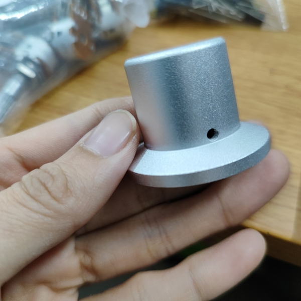 Núm nhôm phay 38x28mm nhám(NVL161)