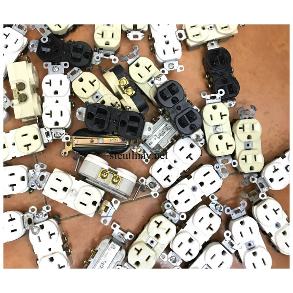 Ổ cắm tháo máy (G96)